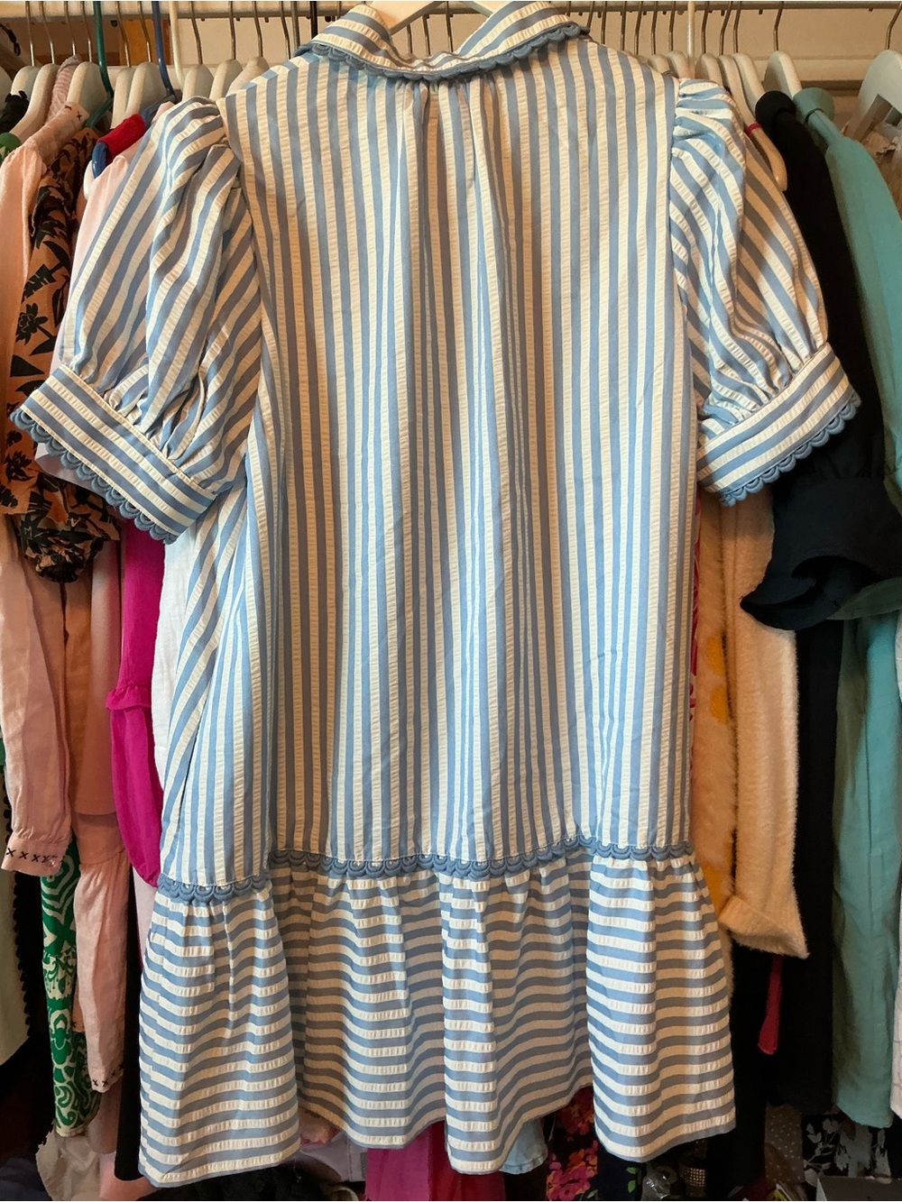 entro Blue and White Striped Puff Sleeve Dress size medium scalloped details - Picture 3 of 9